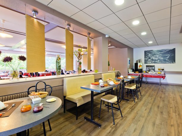 Imagen del bar/restaurante del Hotel H&ocirc;tel Restaurant Belle Vue. Foto 4