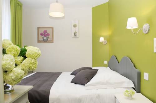 Imagen de la habitación del Hotel H&ocirc;tel Restaurant Corto Maltese. Foto 11