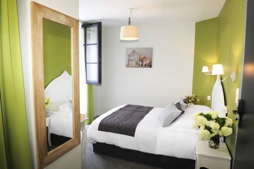 Imagen de la habitación del Hotel H&ocirc;tel Restaurant Corto Maltese. Foto 13