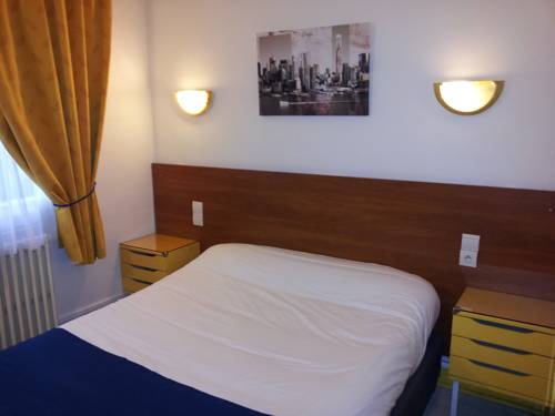Imagen de la habitación del Hotel H&ocirc;tel Restaurant Du Stade. Foto 10