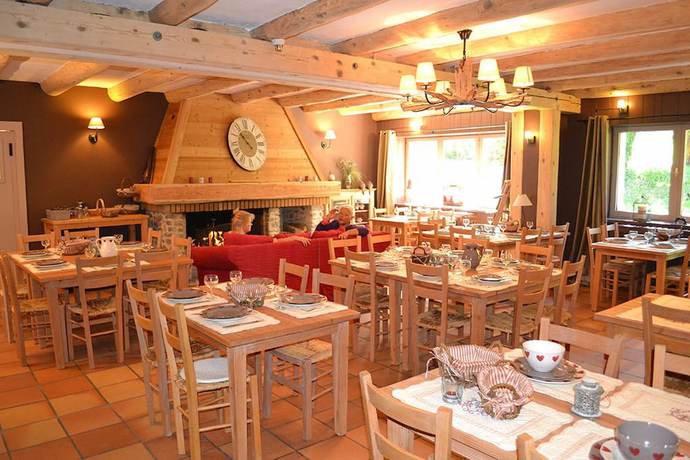 Imagen del bar/restaurante del Hotel Hôtel Restaurant L\'Adray. Foto 5