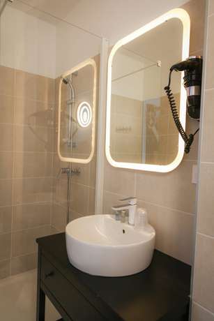 Imagen de la habitación del Hotel Hôtel Restaurant L\'Horloge Gourmande. Foto 6