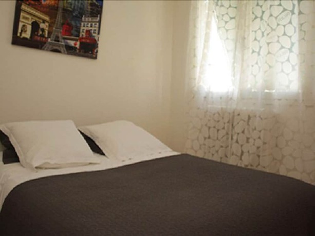 Imagen de la habitación del Hotel Hôtel Restaurant L\'Horloge Gourmande. Foto 10