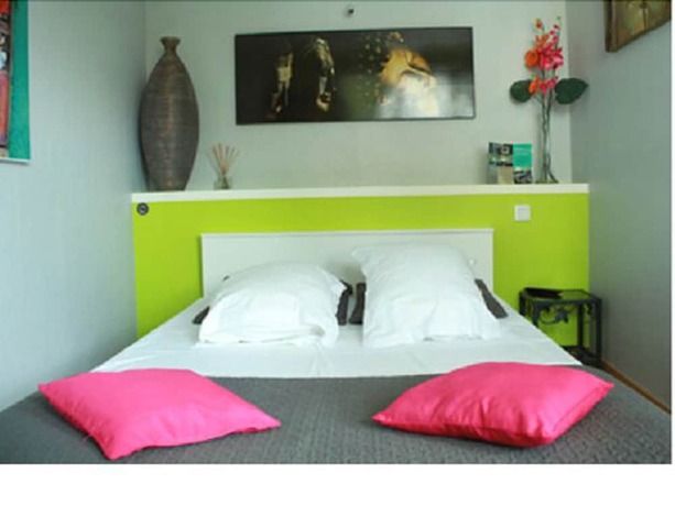 Imagen de la habitación del Hotel Hôtel Restaurant L\'Horloge Gourmande. Foto 19