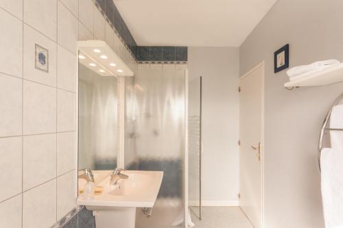 Imagen de la habitación del Hotel H&ocirc;tel Restaurant La Maison. Foto 9