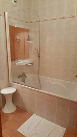 Imagen de la habitación del Hotel Hôtel Restaurant La Martinière. Foto 8