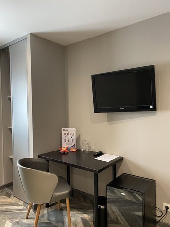 Imagen de la habitación del Hotel H&ocirc;tel Restaurant La Source. Foto 13