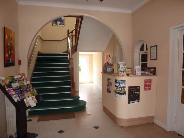 Imagen de los interiores del Hotel Hôtel Restaurant Le Cheval Blanc. Foto 20