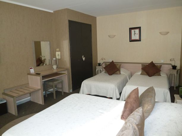 Imagen de la habitación del Hotel H&ocirc;tel Restaurant Le Commerce, Auriol. Foto 15