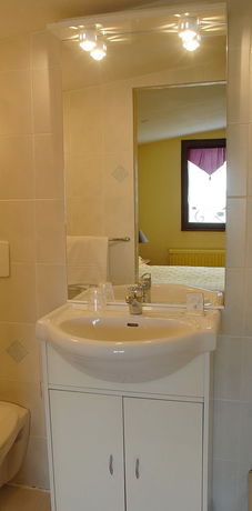 Imagen de los interiores del Hotel H&ocirc;tel Restaurant Le Crab. Foto 14