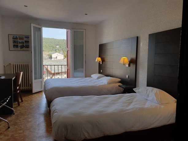 Imagen de la habitación del Hotel H&ocirc;tel Restaurant Le Lassus. Foto 2