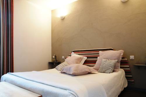 Imagen de la habitación del Hotel H&ocirc;tel Restaurant Le Regina. Foto 7