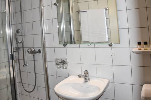 Imagen de la habitación del Hotel H&ocirc;tel Restaurant Le Saint-christophe. Foto 4