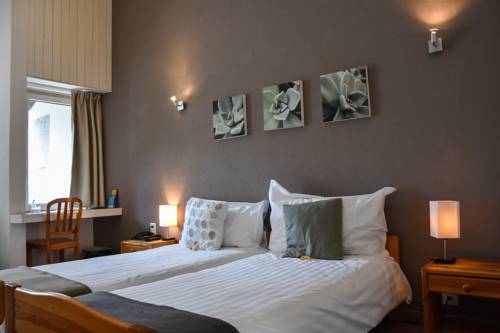 Imagen de la habitación del Hotel H&ocirc;tel Restaurant Le Saint-christophe. Foto 7