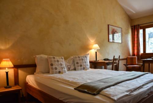 Imagen de la habitación del Hotel H&ocirc;tel Restaurant Le Saint-christophe. Foto 15