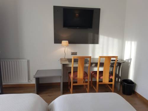 Imagen de la habitación del Hotel H&ocirc;tel Restaurant Les Bruy&egrave;res. Foto 4