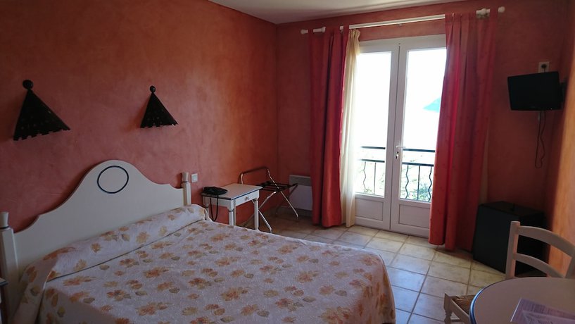 Imagen de la habitación del Hotel Hôtel Restaurant Les Cavalets. Foto 2