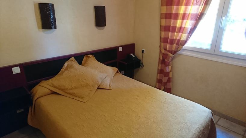 Imagen de la habitación del Hotel Hôtel Restaurant Les Cavalets. Foto 10