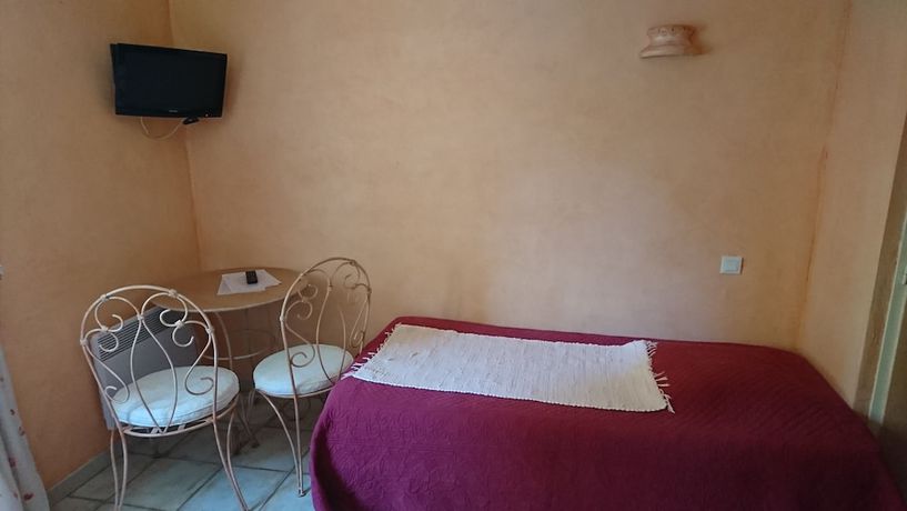 Imagen de la habitación del Hotel Hôtel Restaurant Les Cavalets. Foto 15