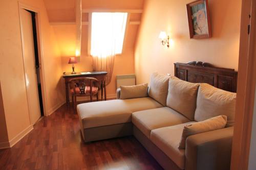 Imagen de la habitación del Hotel H&ocirc;tel Restaurant Les Vieilles Tours. Foto 4