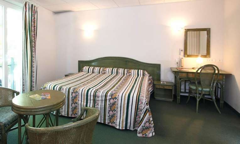 Imagen de la habitación del Hotel H&ocirc;tel Restaurant Robinson. Foto 8