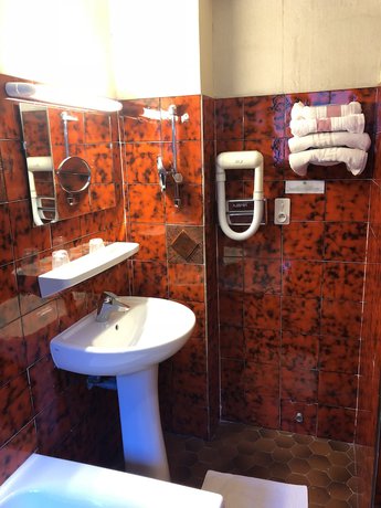 Imagen de la habitación del Hotel H&ocirc;tel Restaurant le Perce Neige. Foto 15