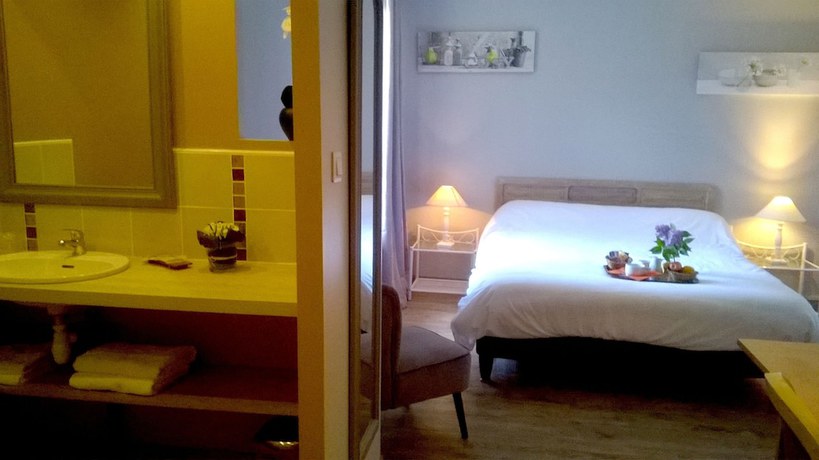 Imagen de la habitación del Hotel H&ocirc;tel Restaurant le Prieur&eacute;. Foto 15