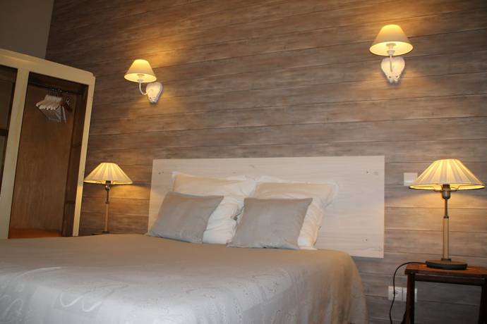 Imagen de la habitación del Hotel H&ocirc;tel Rivi&egrave;re. Foto 5