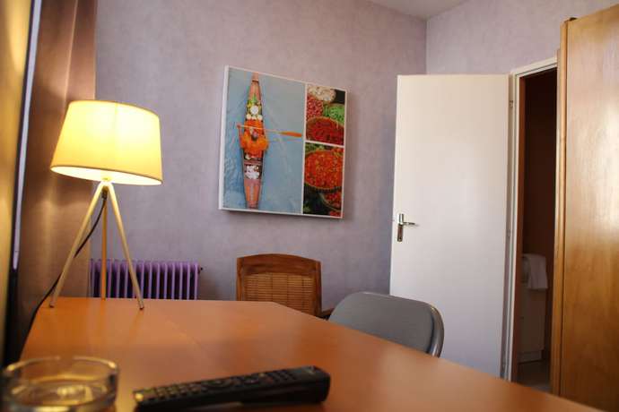 Imagen de la habitación del Hotel H&ocirc;tel Rivi&egrave;re. Foto 8
