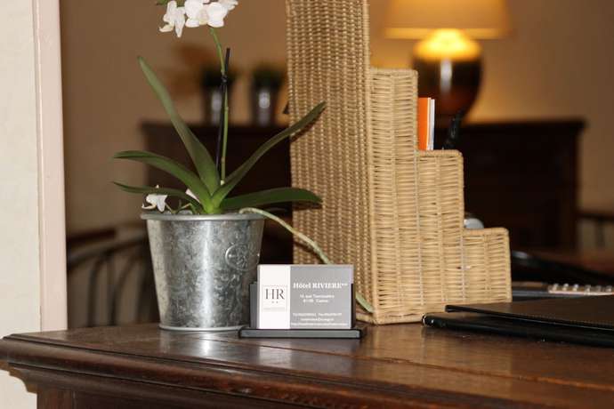 Imagen de los interiores del Hotel H&ocirc;tel Rivi&egrave;re. Foto 20