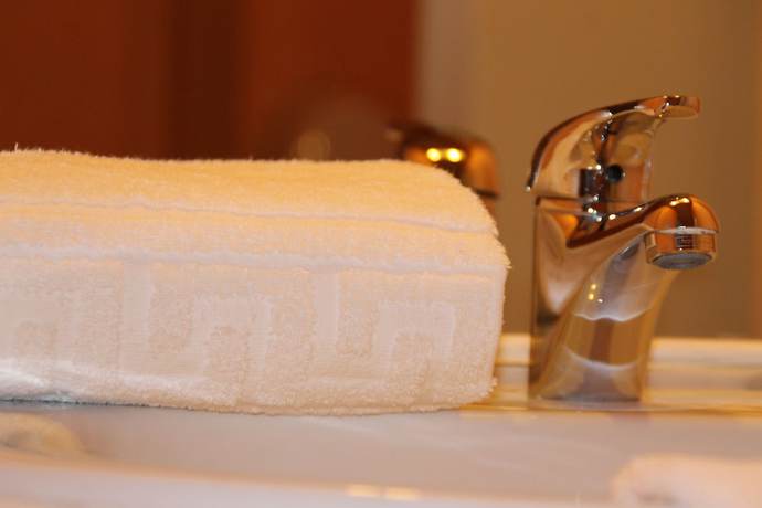 Imagen de la habitación del Hotel H&ocirc;tel Rivi&egrave;re. Foto 9