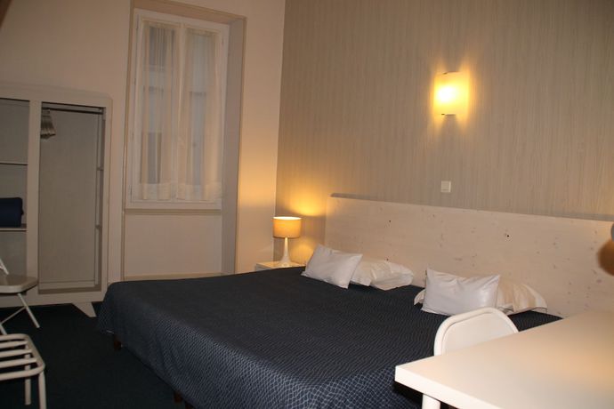 Imagen de la habitación del Hotel H&ocirc;tel Rivi&egrave;re. Foto 10