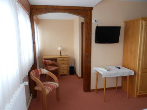 Imagen de la habitación del Hotel H&ocirc;tel Roess. Foto 8