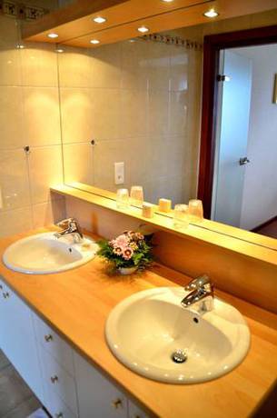 Imagen de la habitación del Hotel H&ocirc;tel Roess. Foto 13