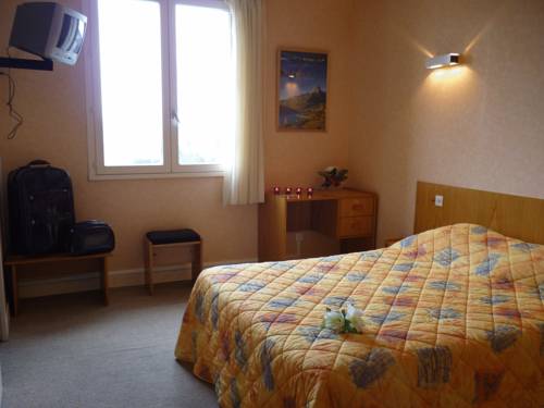 Imagen de la habitación del Hotel H&ocirc;tel Rond Point. Foto 2