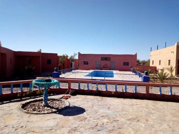 Imagen de la piscina del Hotel H&ocirc;tel Sable D\'Or. Foto 17