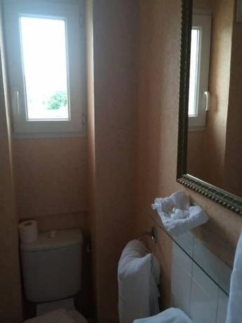 Imagen de la habitación del Hotel H&ocirc;tel Saint Alban. Foto 11