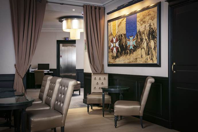 Imagen de los interiores del Hotel Hôtel Saint Cyr Etoile. Foto 14