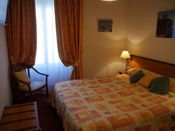 Imagen de la habitación del Hotel H&ocirc;tel Saint Georges. Foto 7