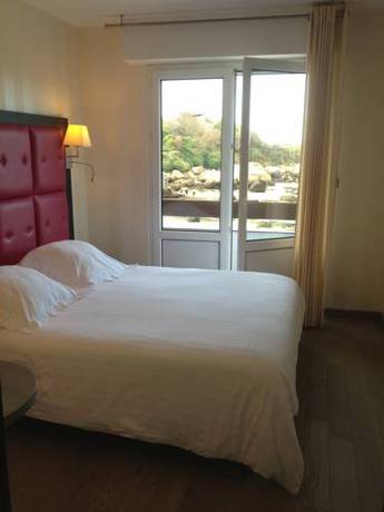 Imagen de la habitación del Hotel H&ocirc;tel Saint Guirec Et De La Plage. Foto 4