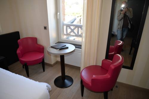 Imagen de la habitación del Hotel H&ocirc;tel Saint Guirec Et De La Plage. Foto 8