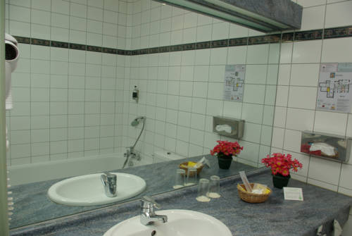 Imagen de la habitación del Hotel H&ocirc;tel Saint Hubert - Colmar Sud. Foto 13