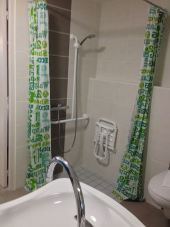 Imagen de la habitación del Hotel H&ocirc;tel Saint Jean, BOURGES. Foto 6