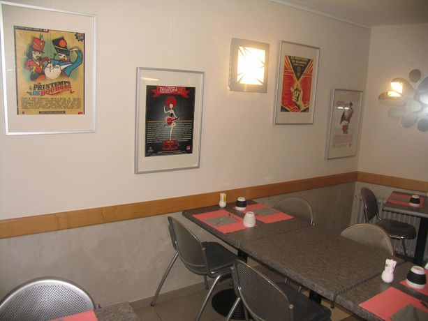 Imagen del bar/restaurante del Hotel H&ocirc;tel Saint Jean, BOURGES. Foto 4