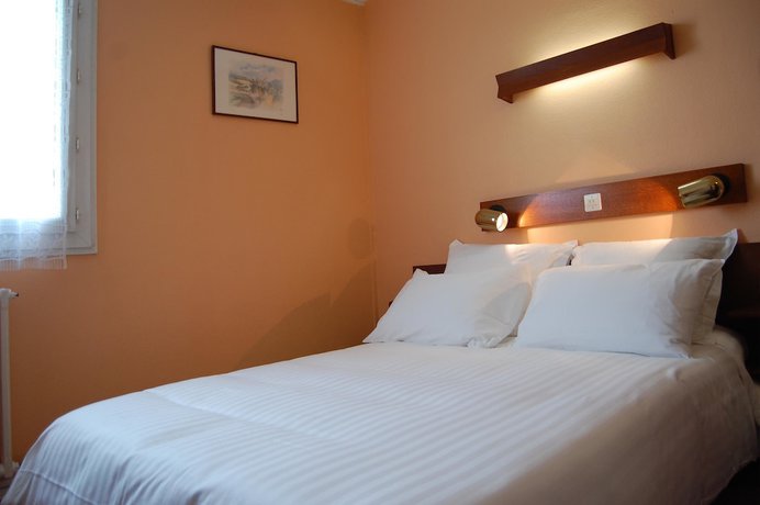 Imagen de la habitación del Hotel H&ocirc;tel Saint Jean, BOURGES. Foto 7