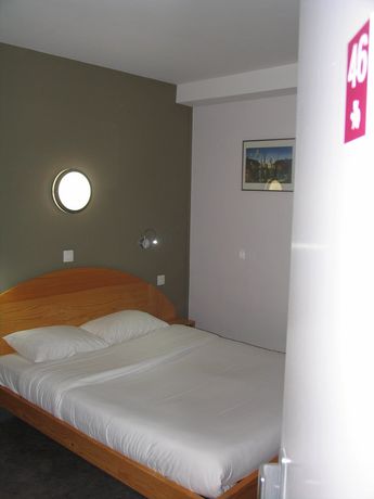 Imagen de la habitación del Hotel H&ocirc;tel Saint Jean, BOURGES. Foto 8