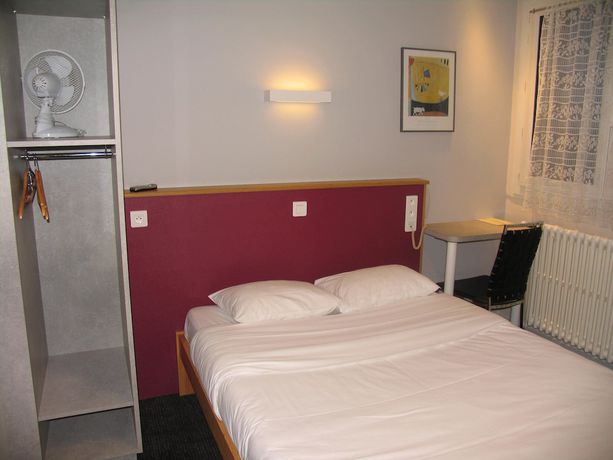 Imagen de la habitación del Hotel H&ocirc;tel Saint Jean, BOURGES. Foto 11
