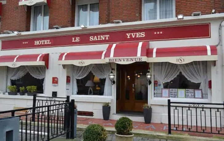 Imagen de los interiores del Hotel H&ocirc;tel Saint Yves. Foto 20