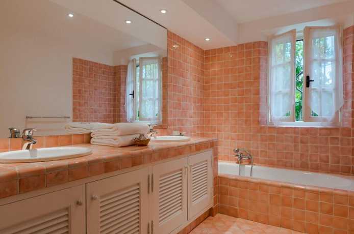 Imagen de la habitación del Hotel H&ocirc;tel Saint-Vincent. Foto 5