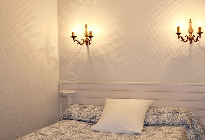 Imagen de la habitación del Hotel H&ocirc;tel Sainte Marie. Foto 12